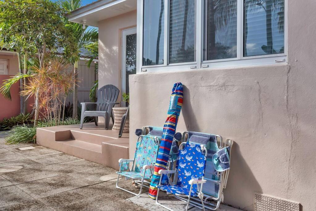 Art Deco Apt W Pool One Mile To Beach Pets Welcome Lake Worth Beach Exterior photo