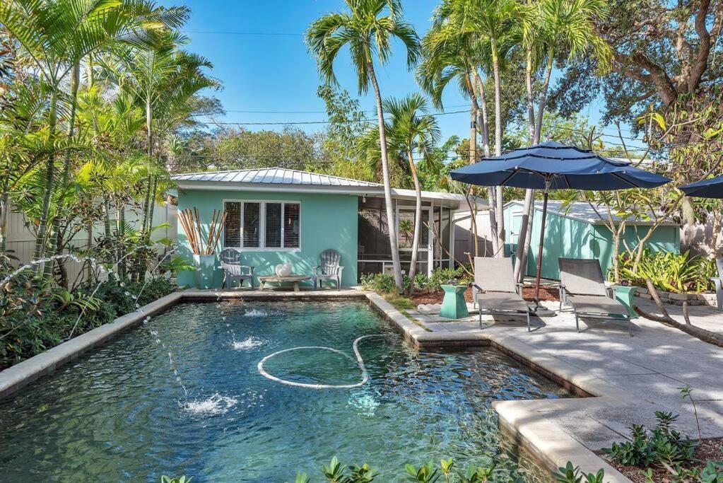 Art Deco Apt W Pool One Mile To Beach Pets Welcome Lake Worth Beach Exterior photo
